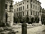 Piazza del Santo dopo incursione aerea nemica,1917.(di Old fhoto)-(Adriano Danieli)